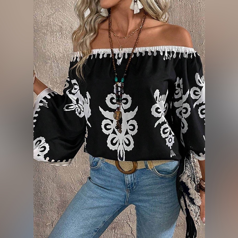 Black & White Boho Off Shoulder Blouse – NWT – Small